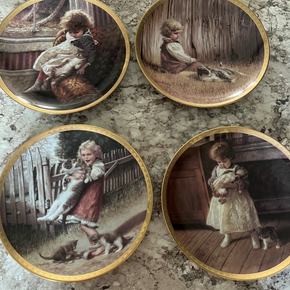 The Bradford Exchange Collector plates
